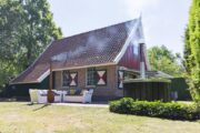 Vakantiehuis met hot tub en brandende buiten haard