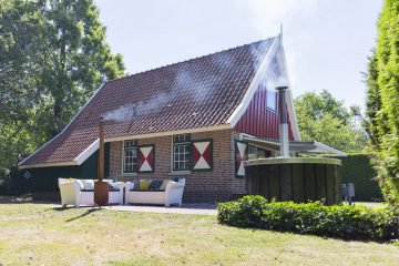 Vakantiehuis met hot tub en brandende buiten haard