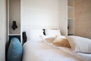 Slaapkamer in het tiny house aan het Grevelingenmeer