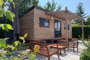 Tiny house met terras