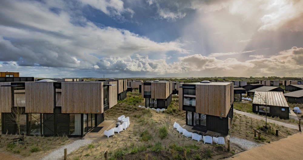 Modern vakantiepark aan de kust