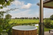 Rivierlodge in Zuna met hottub